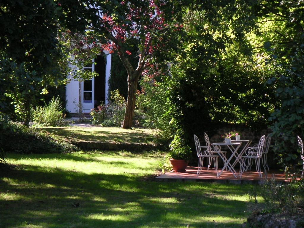 Domaine De Bassibe Acomodação com café da manhã Ségos Exterior foto
